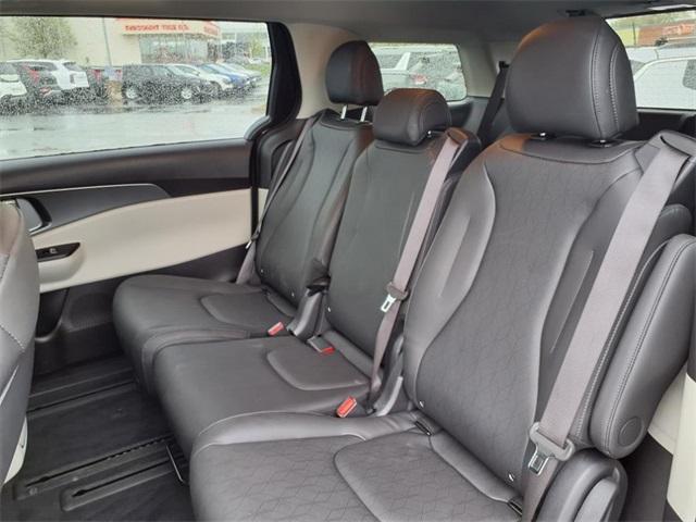 used 2024 Kia Carnival car, priced at $37,525