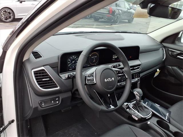 new 2026 Kia Seltos car, priced at $30,505