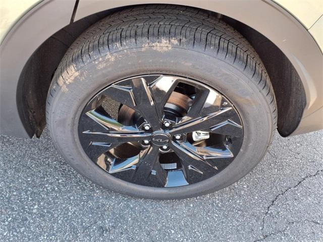 new 2025 Kia Sportage car, priced at $34,185