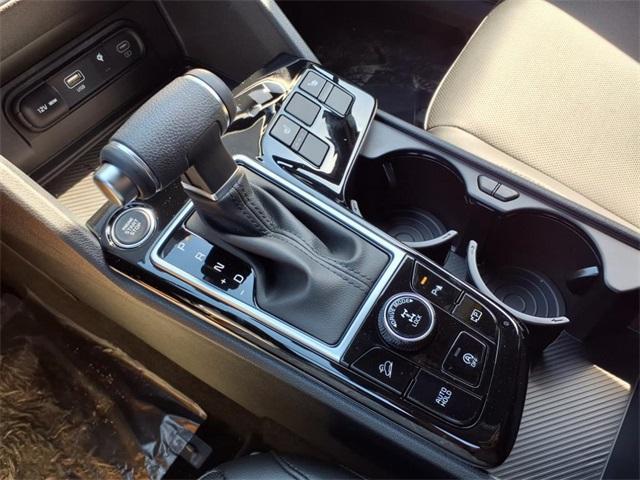 new 2025 Kia Sportage car, priced at $34,185