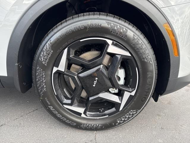 new 2026 Kia Sportage car, priced at $33,255
