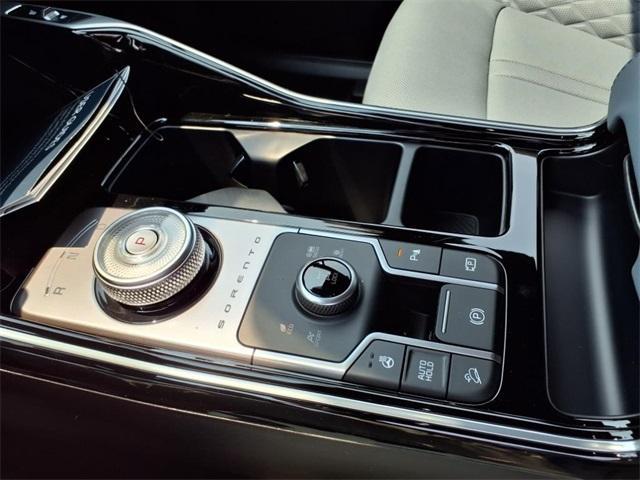 new 2025 Kia Sorento Hybrid car, priced at $44,239
