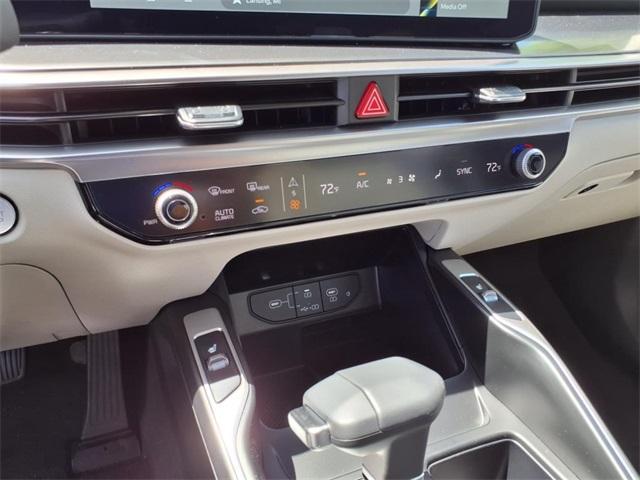 new 2025 Kia Sorento car, priced at $41,405