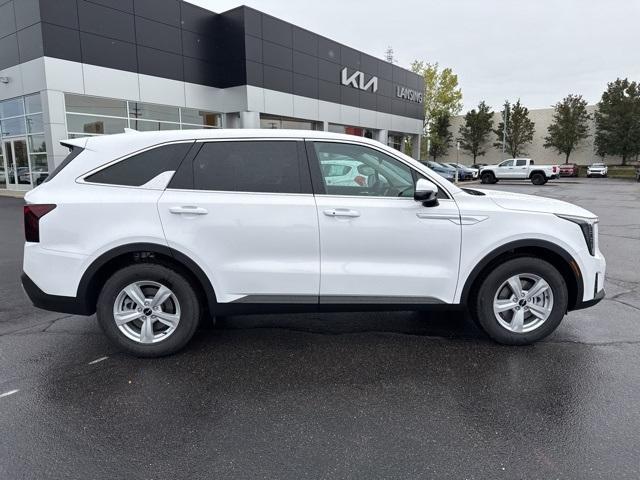 new 2026 Kia Sorento car, priced at $32,895