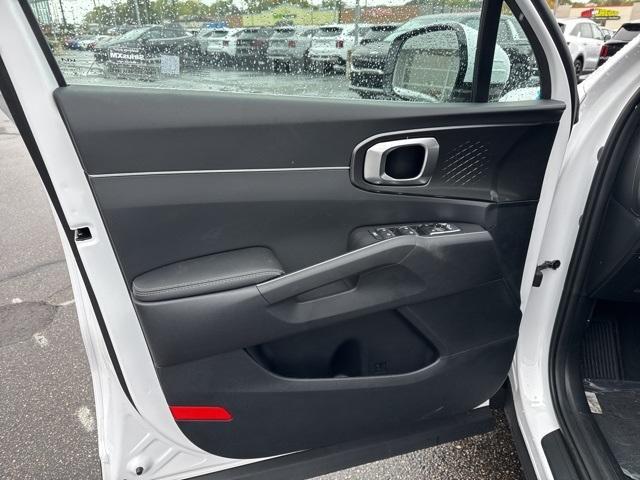 new 2026 Kia Sorento car, priced at $32,895