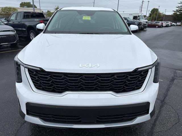 new 2026 Kia Sorento car, priced at $32,895