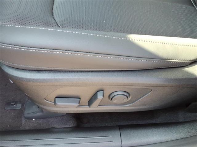 new 2026 Kia Sorento car, priced at $35,295