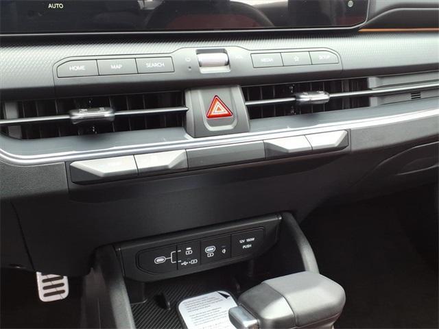 new 2025 Kia K4 car, priced at $31,575