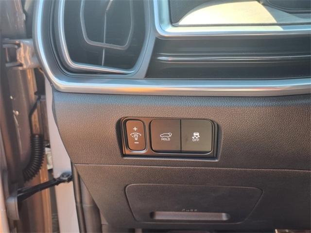 new 2025 Kia Sorento car, priced at $44,237