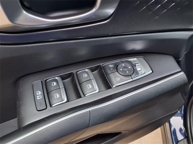 new 2025 Kia Sorento car, priced at $38,612