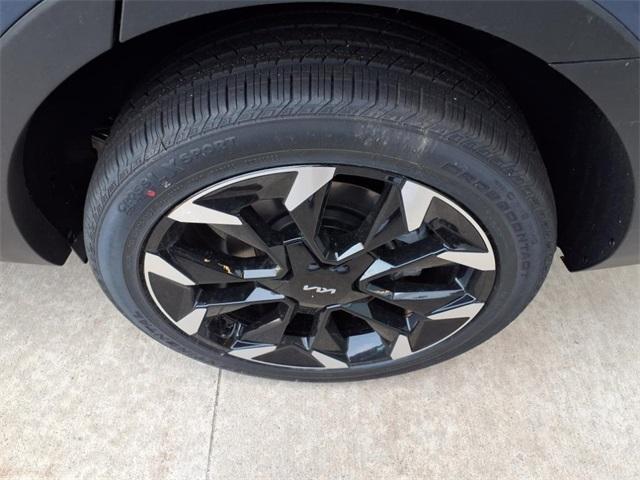 new 2025 Kia Sorento car, priced at $38,612