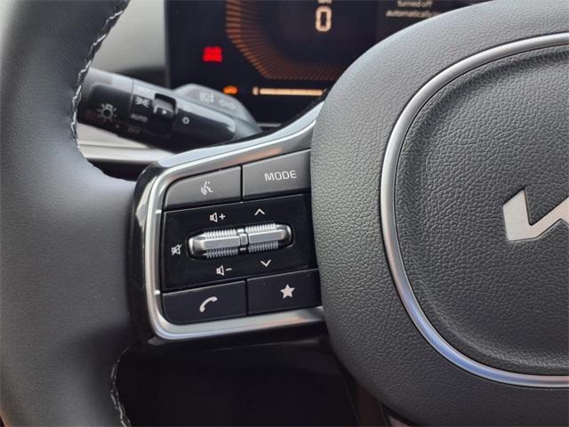 new 2025 Kia Sorento car, priced at $38,612