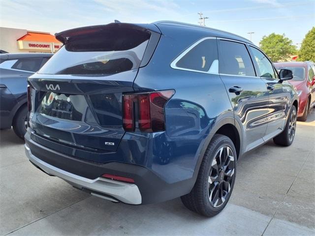 new 2025 Kia Sorento car, priced at $38,612