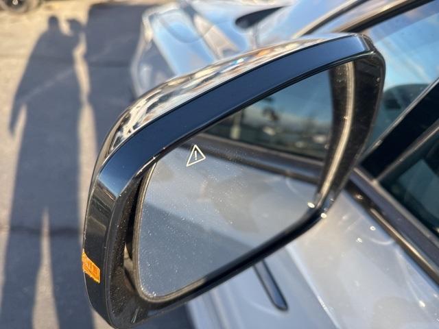 used 2023 Kia Sorento car, priced at $31,999