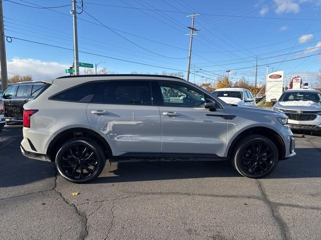 used 2023 Kia Sorento car, priced at $31,999