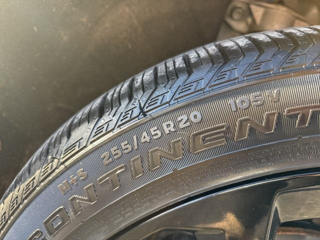 used 2023 Kia Sorento car, priced at $31,999