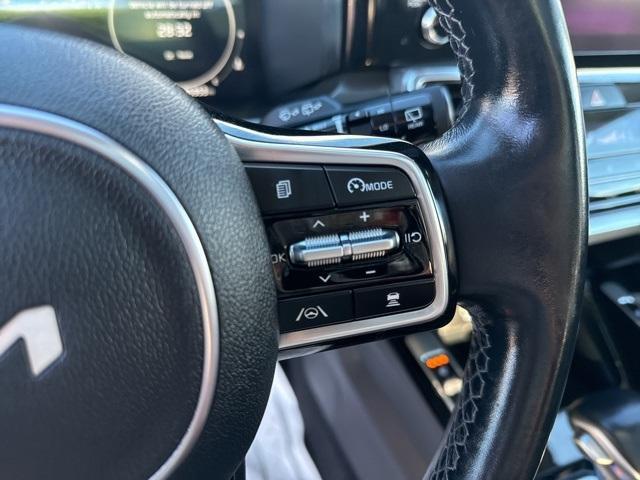 used 2023 Kia Sorento car, priced at $31,999