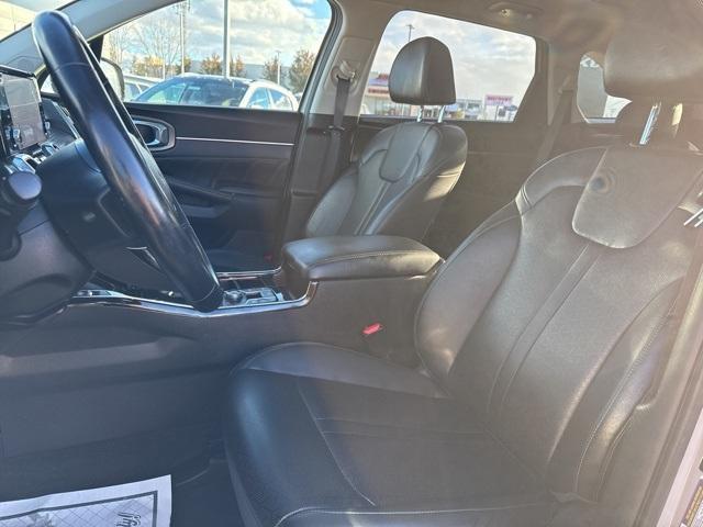 used 2023 Kia Sorento car, priced at $31,999