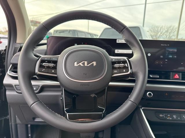 new 2026 Kia Carnival Hybrid car, priced at $50,500