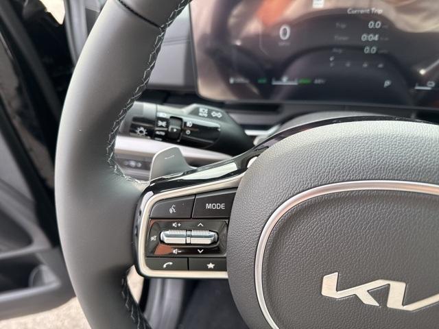 new 2026 Kia Carnival Hybrid car, priced at $50,500