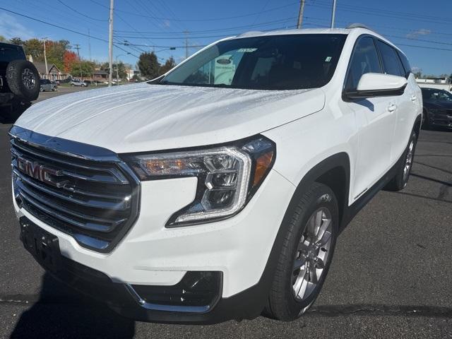 used 2023 GMC Terrain car, priced at $20,999