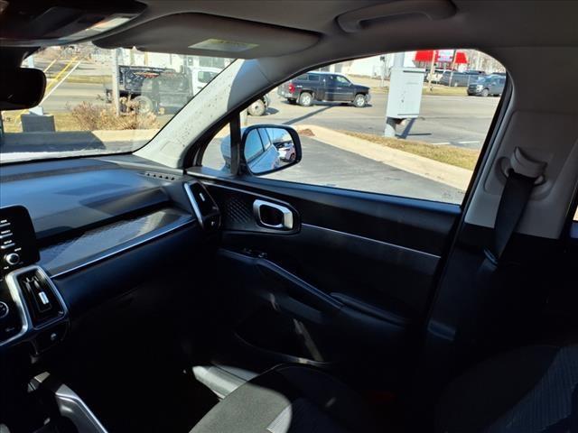 used 2023 Kia Sorento car, priced at $26,900
