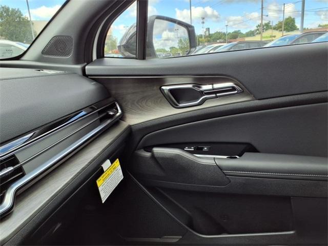 new 2025 Kia Sportage Plug-In Hybrid car, priced at $38,246