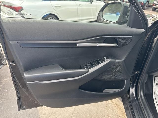used 2023 Kia Seltos car, priced at $21,281