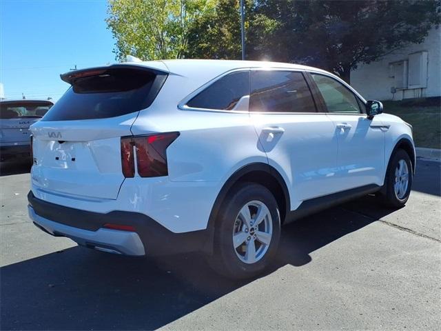 new 2026 Kia Sorento car, priced at $33,430