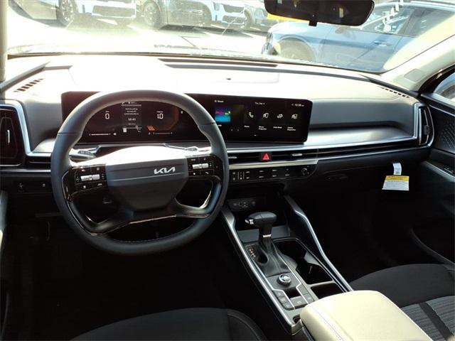 new 2026 Kia Sorento car, priced at $33,900
