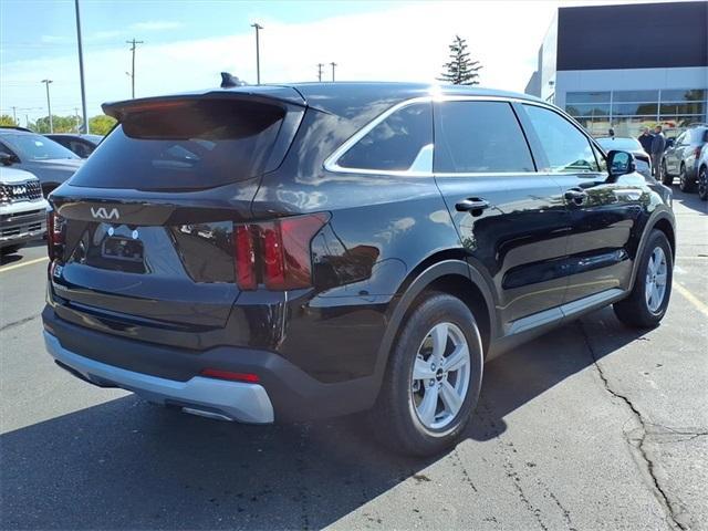 new 2026 Kia Sorento car, priced at $33,900