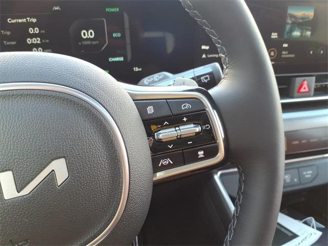 new 2026 Kia Carnival Hybrid car, priced at $54,070