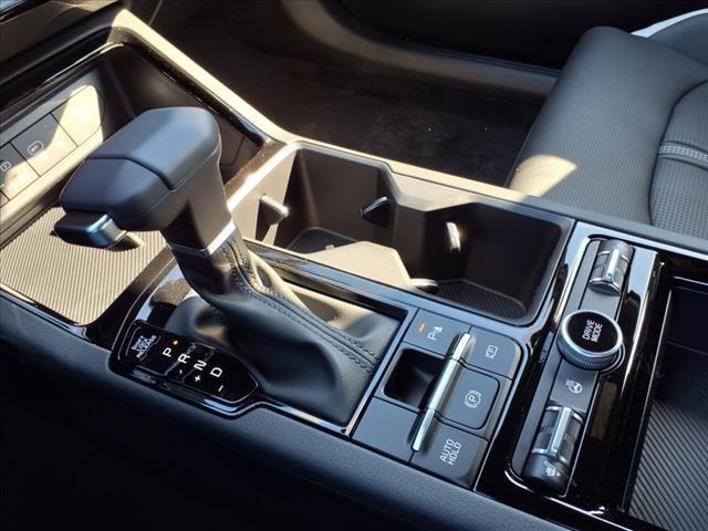 new 2025 Kia K5 car, priced at $32,155