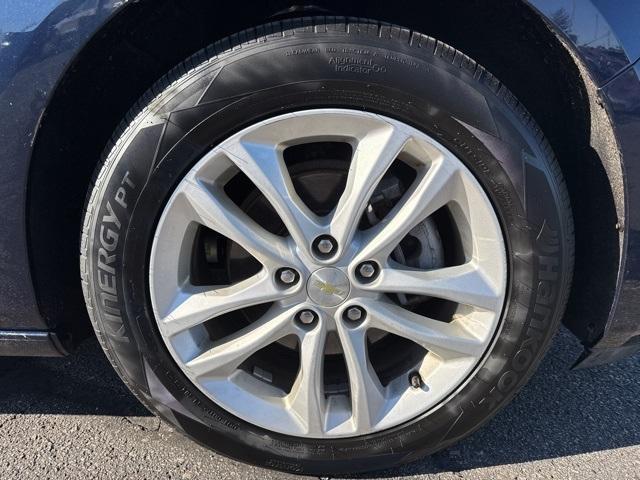 used 2017 Chevrolet Malibu car, priced at $9,028