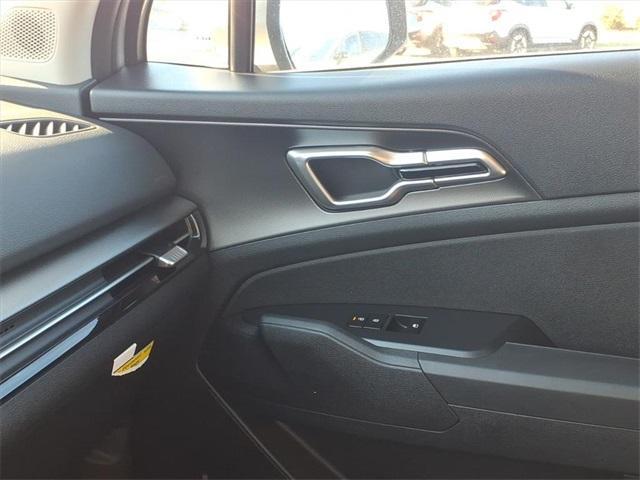 new 2026 Kia Sportage Hybrid car, priced at $31,465