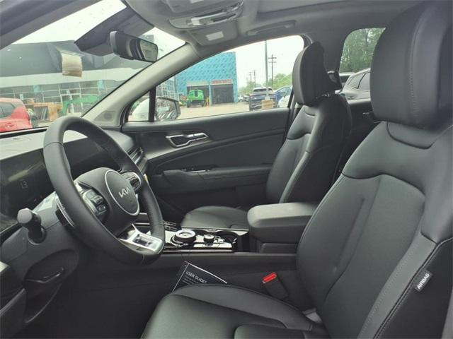 new 2025 Kia Sportage Hybrid car, priced at $35,049
