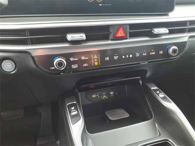 new 2026 Kia Sorento Hybrid car, priced at $44,135