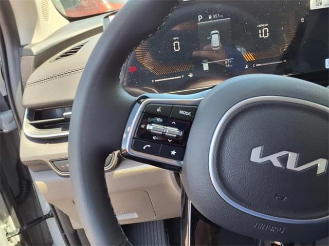 new 2025 Kia Carnival car, priced at $43,100