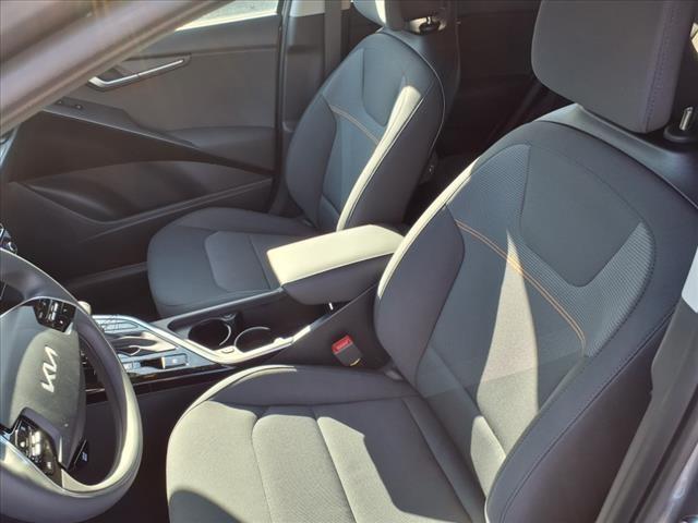 new 2025 Kia Niro car, priced at $28,215