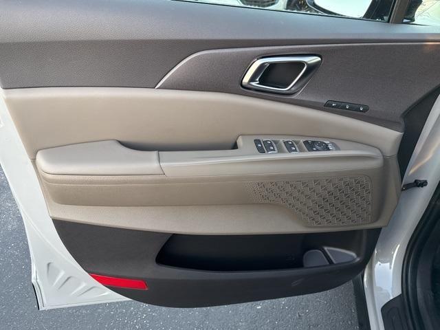 new 2026 Kia Carnival Hybrid car, priced at $49,425