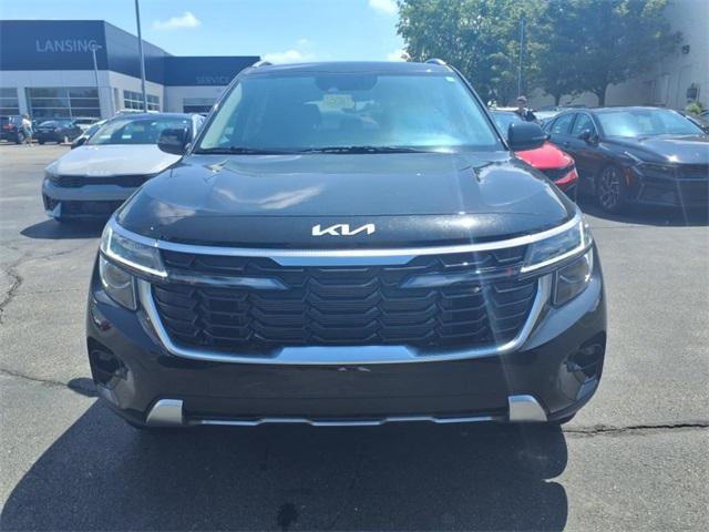 new 2025 Kia Seltos car, priced at $28,347