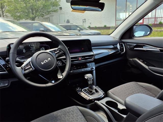 new 2025 Kia Seltos car, priced at $27,525