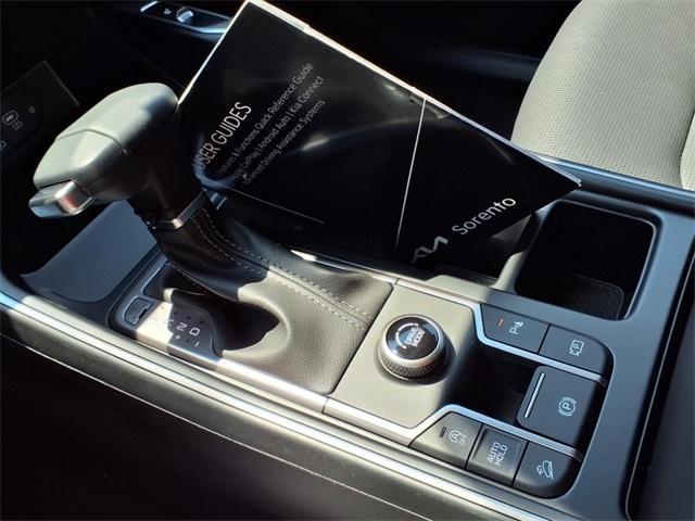new 2025 Kia Sorento car, priced at $34,926