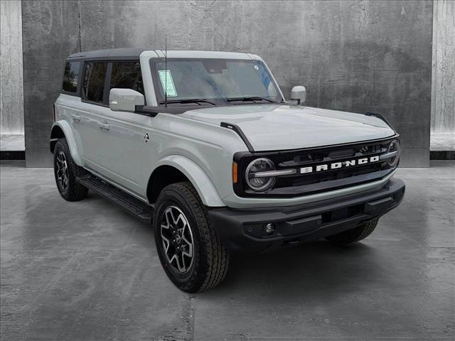 new 2024 Ford Bronco car, priced at $49,003