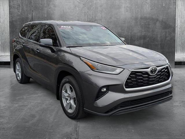 used 2021 Toyota Highlander car, priced at $28,143