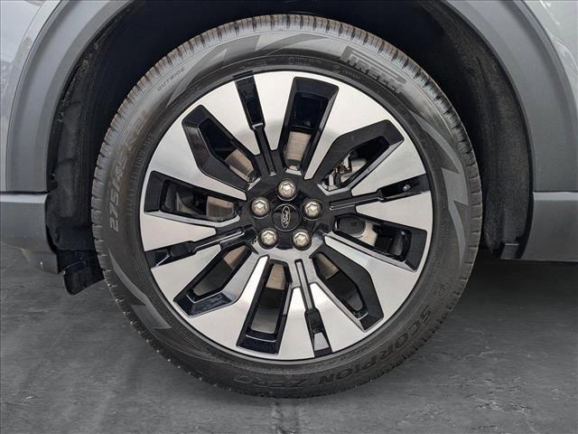new 2025 Ford Explorer car, priced at $50,998