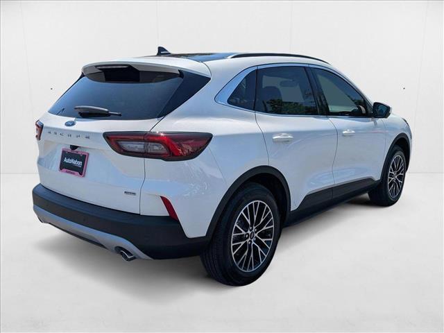 new 2025 Ford Escape PHEV car, priced at $33,149
