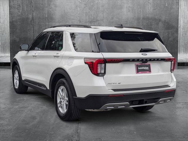 new 2025 Ford Explorer car, priced at $40,832