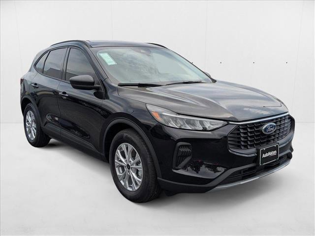 new 2025 Ford Escape car, priced at $20,695