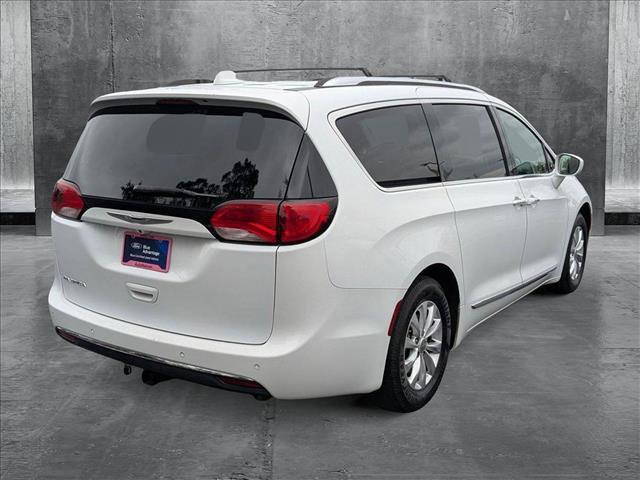 used 2018 Chrysler Pacifica car, priced at $15,758